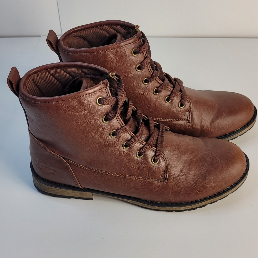 LUGS women size 8 ankle lace up boots